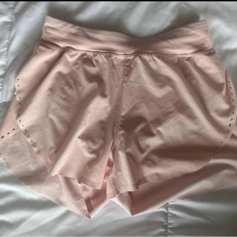 Fast & free lululemon shorts